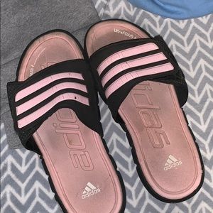 Adidas ultra foam slides